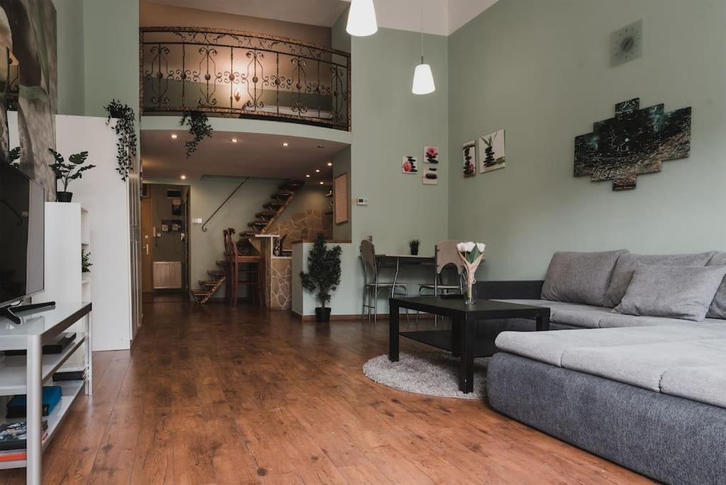 Main Street Apartment / Heart Of Bp Budapest Extérieur photo